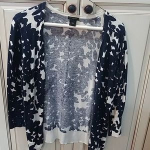 Ann Taylor navy and white patterned cardigan